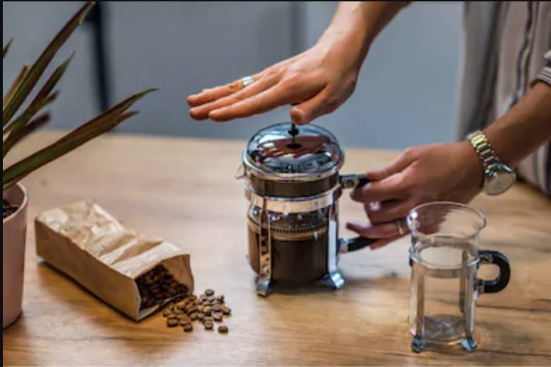 French Press Nasıl Kullanılır? KahveMag Günlük Kahve Rehberiniz